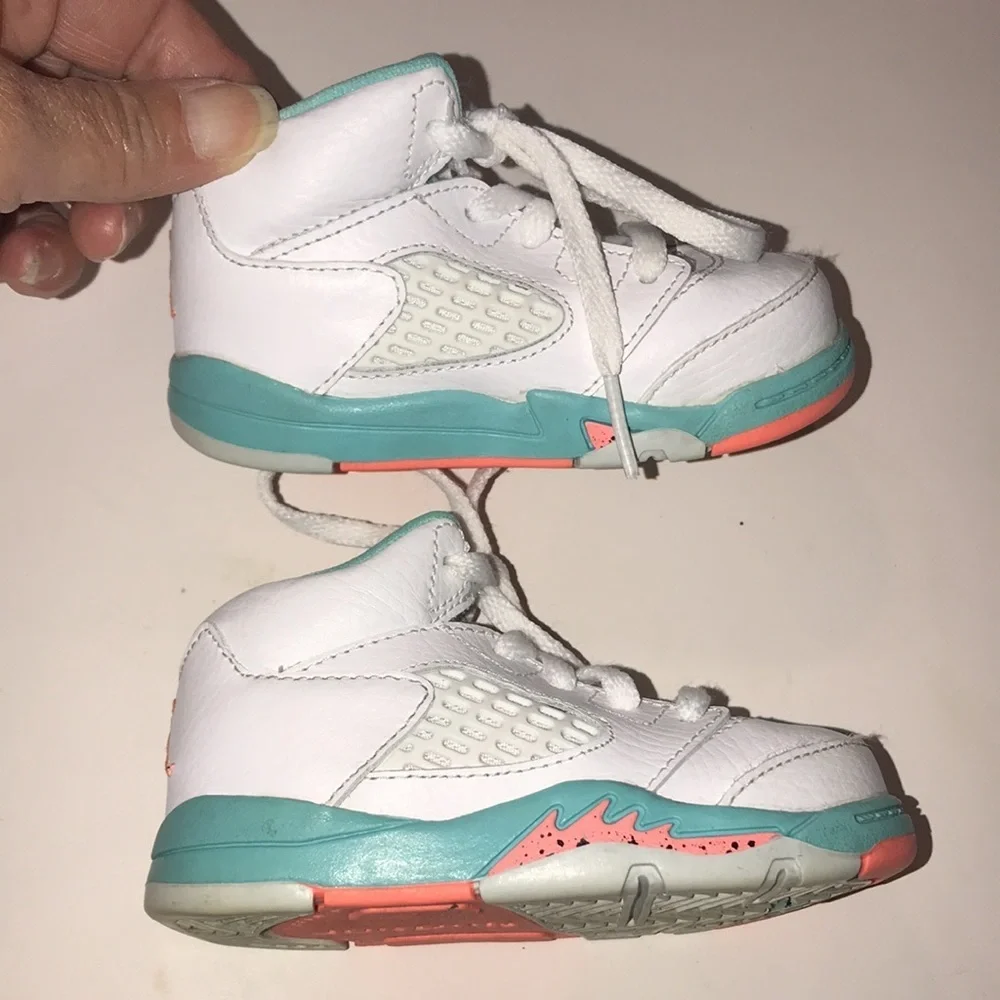 Girl’s Jordan V Retro Sneakers